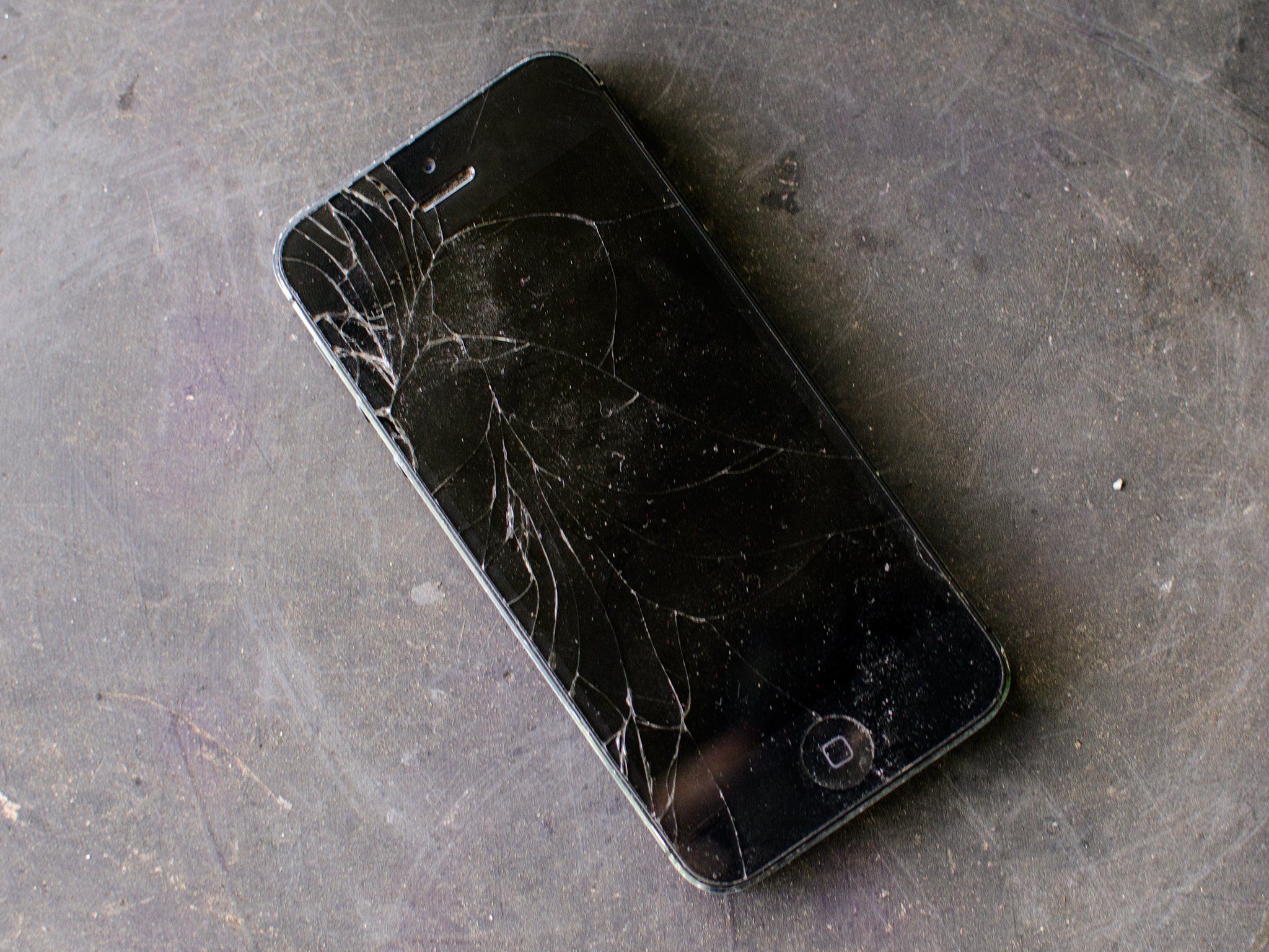 iphone-5-broken-smashed-hero.jpg
