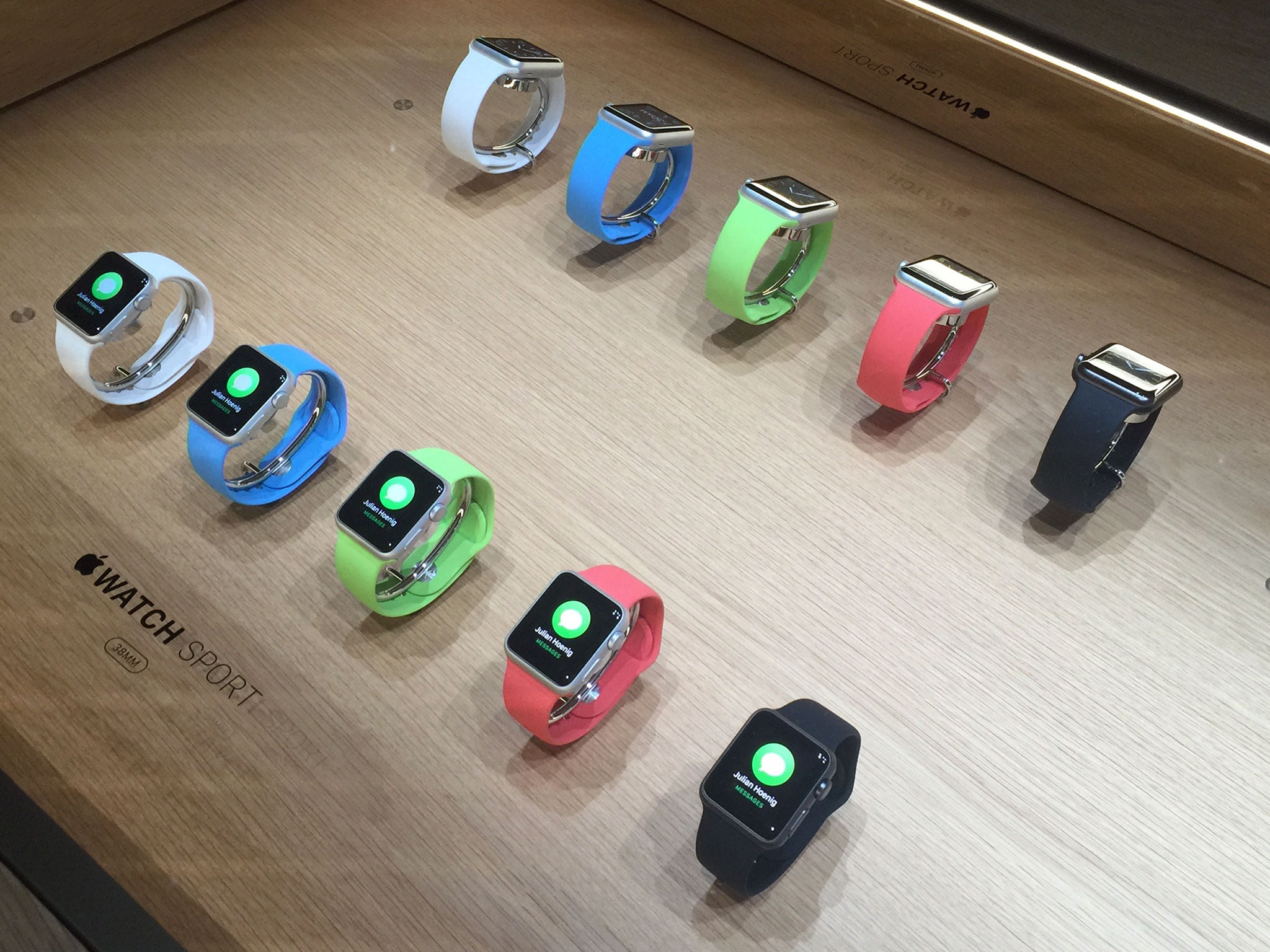 apple-watch-sport-colors-march15-hero.jpg