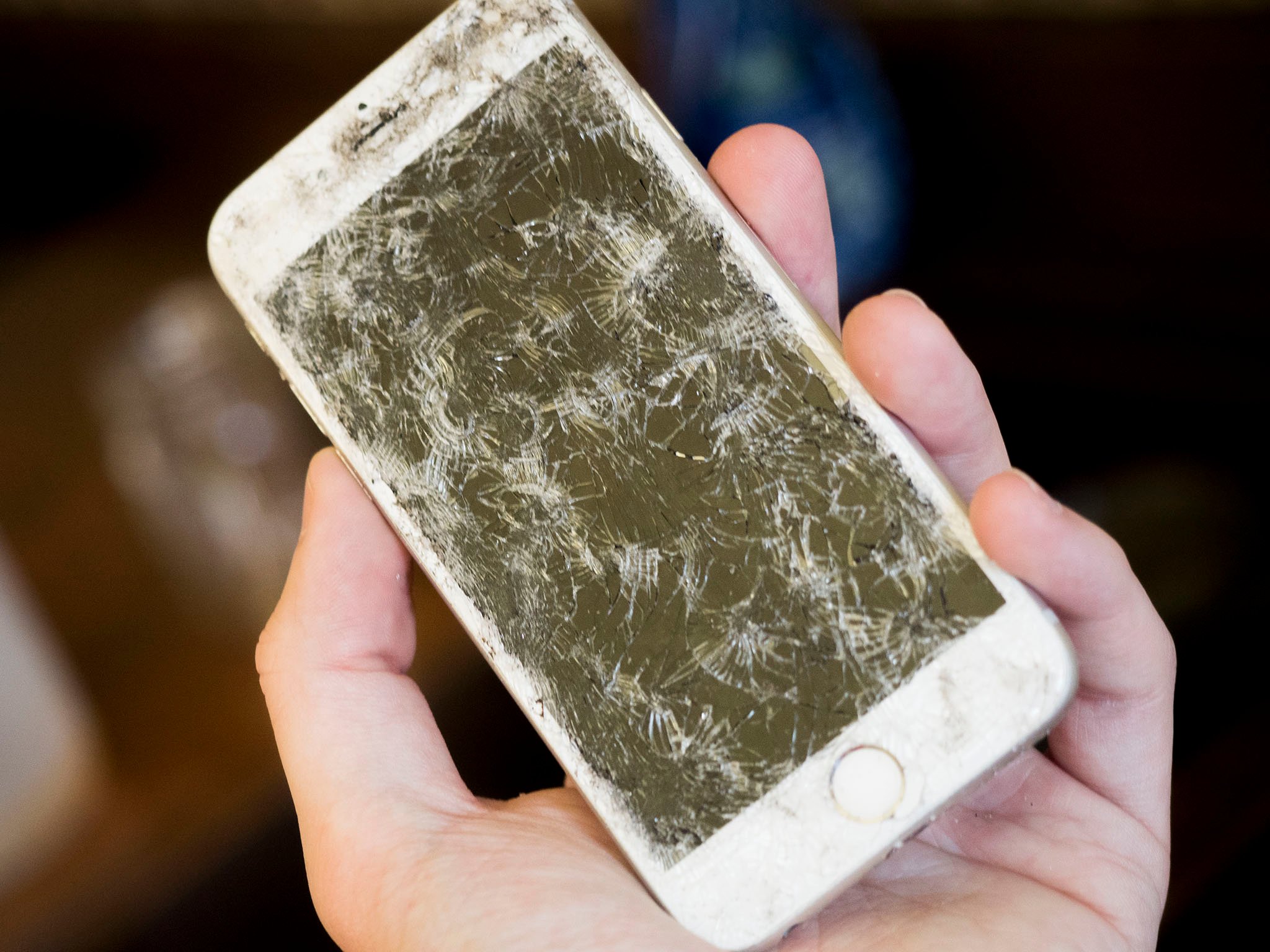 cracked-shattered-destroyed-iphone-6s-hero.jpg