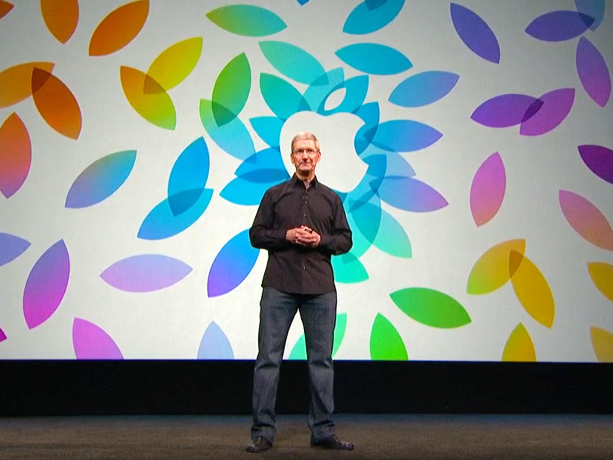 tim_cook_2013_ipad_event.jpg