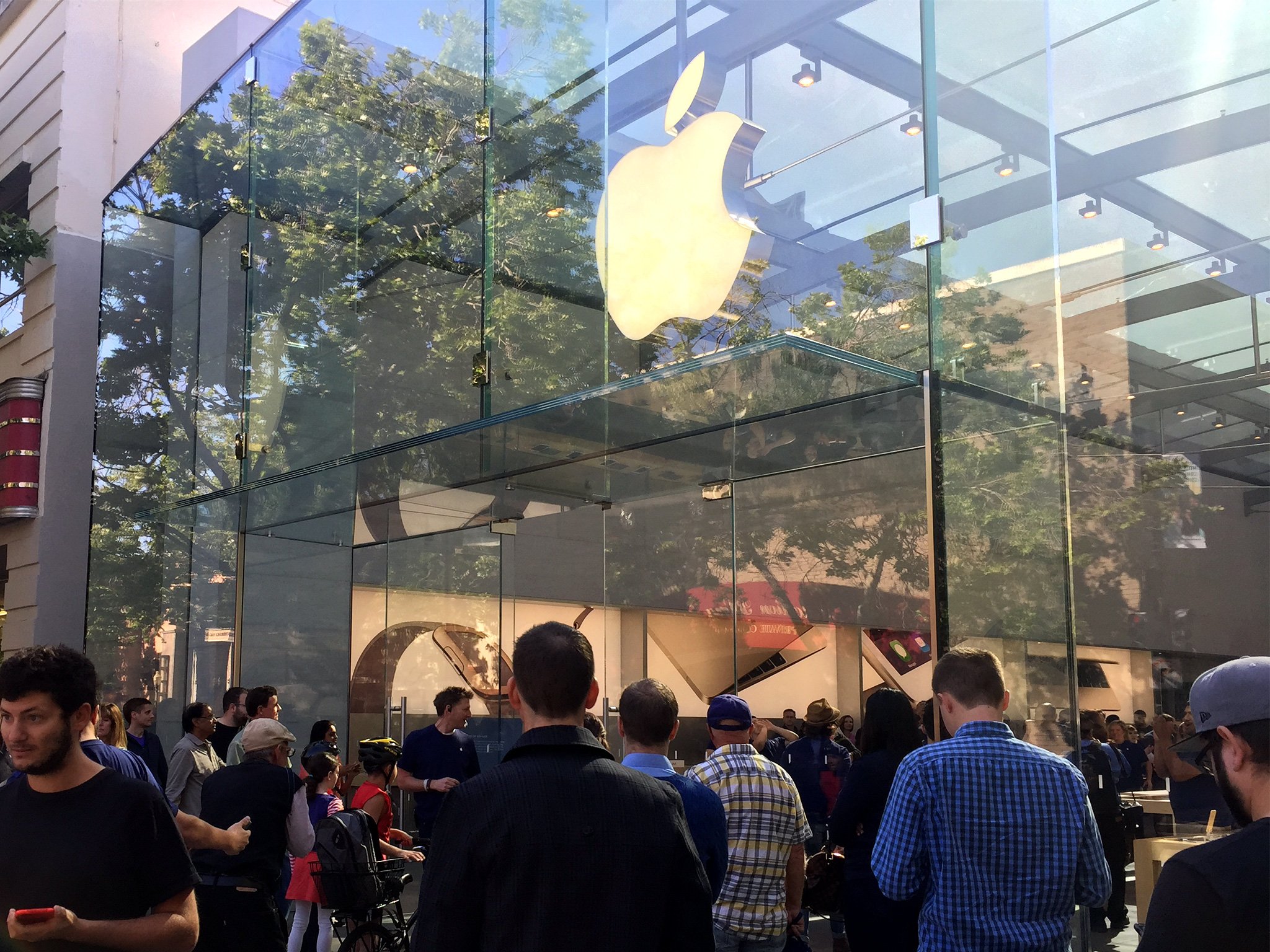 apple-watch-retail-palo-alto.jpg