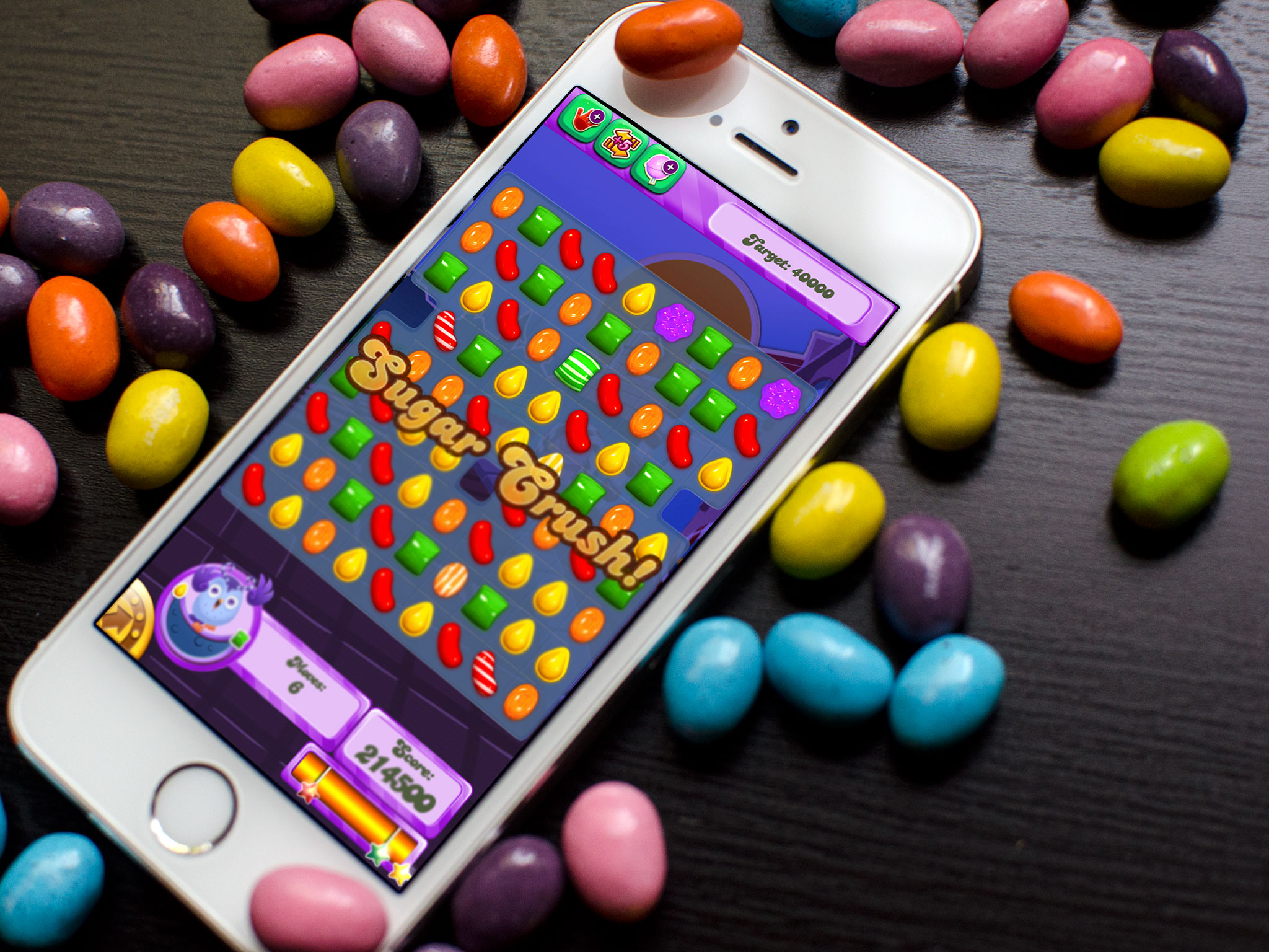 candy_crush_iphone_5s_hero.jpg