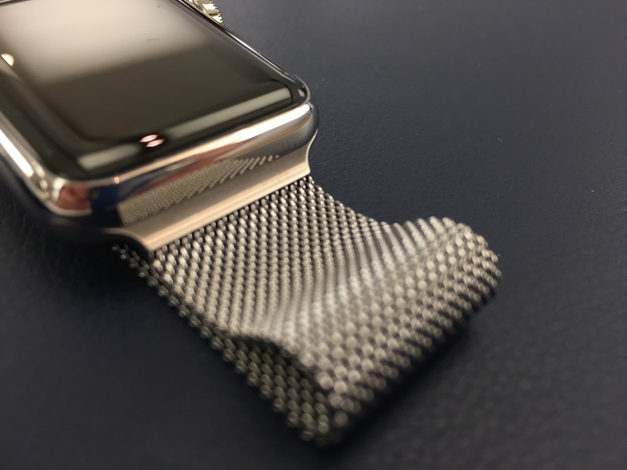 apple-watch-milanese-loops.JPG