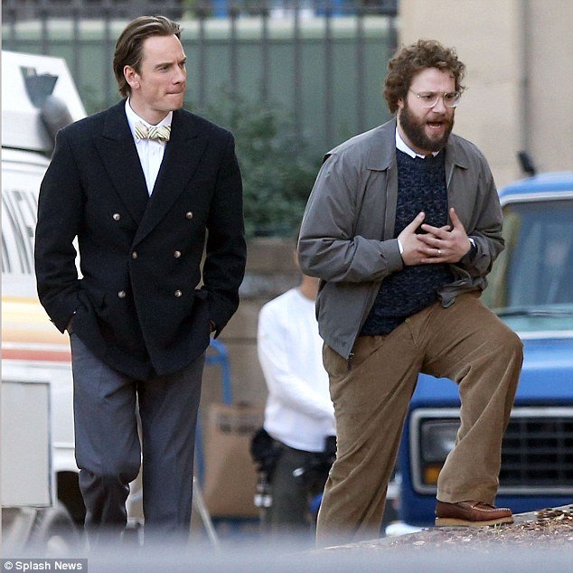 fassbender-rogen-jobs-wozniak-body.jpg