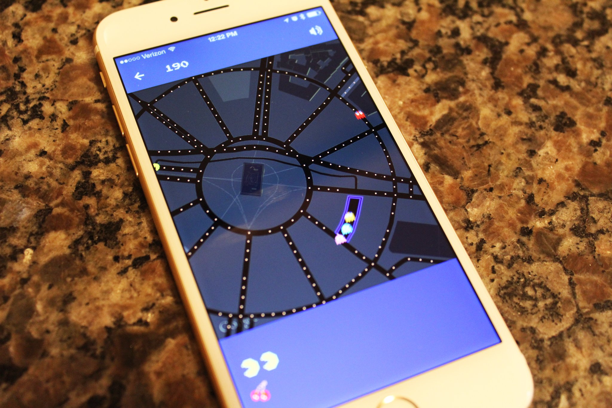 pac-man-google-maps-iphone.jpg