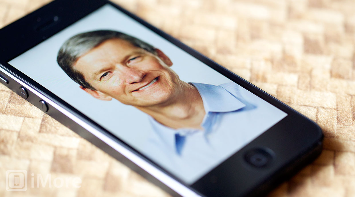 tim_cook_iphone_5_hero.jpg