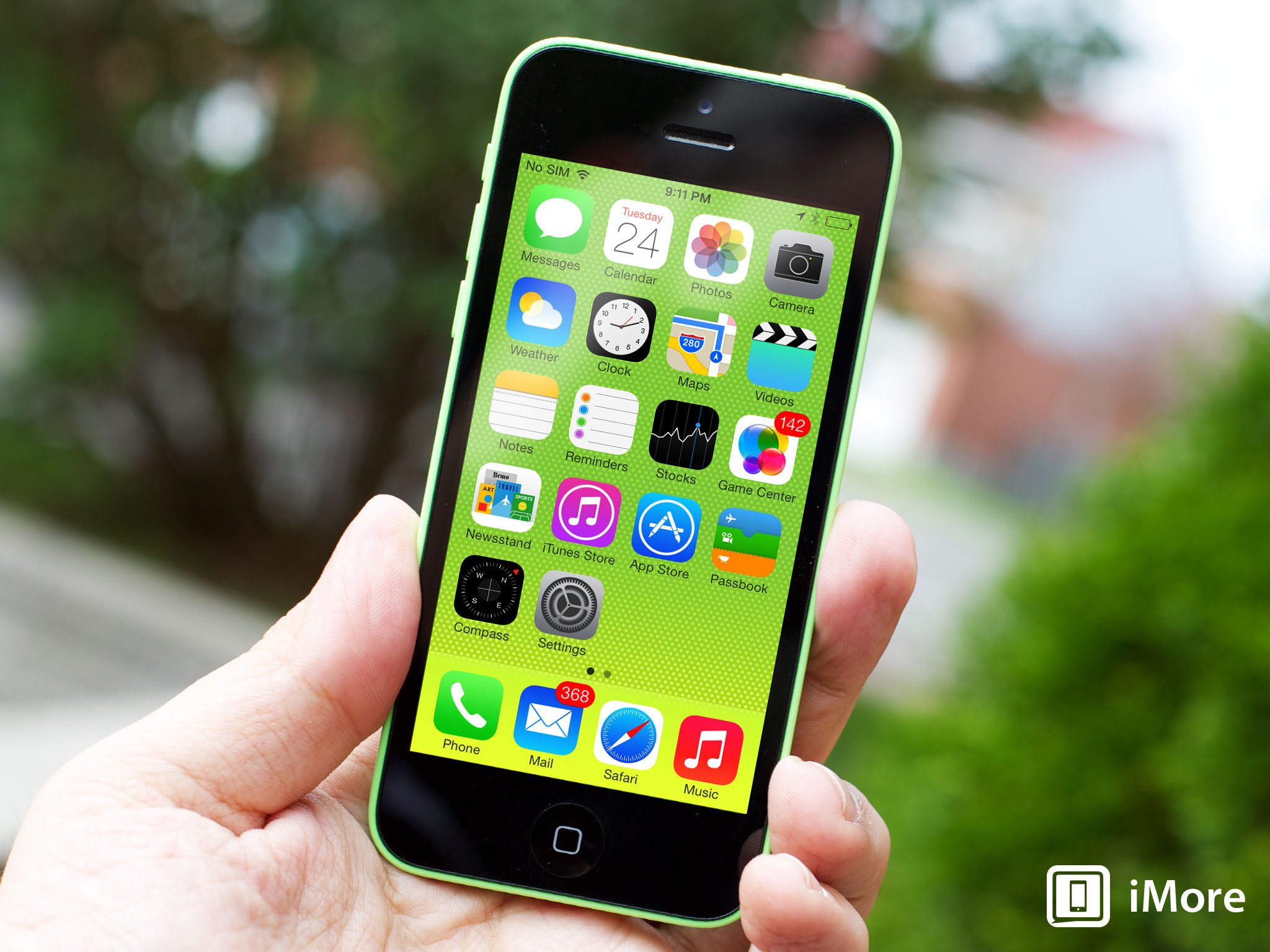 iphone_5c_green_ios_7_hero.jpg