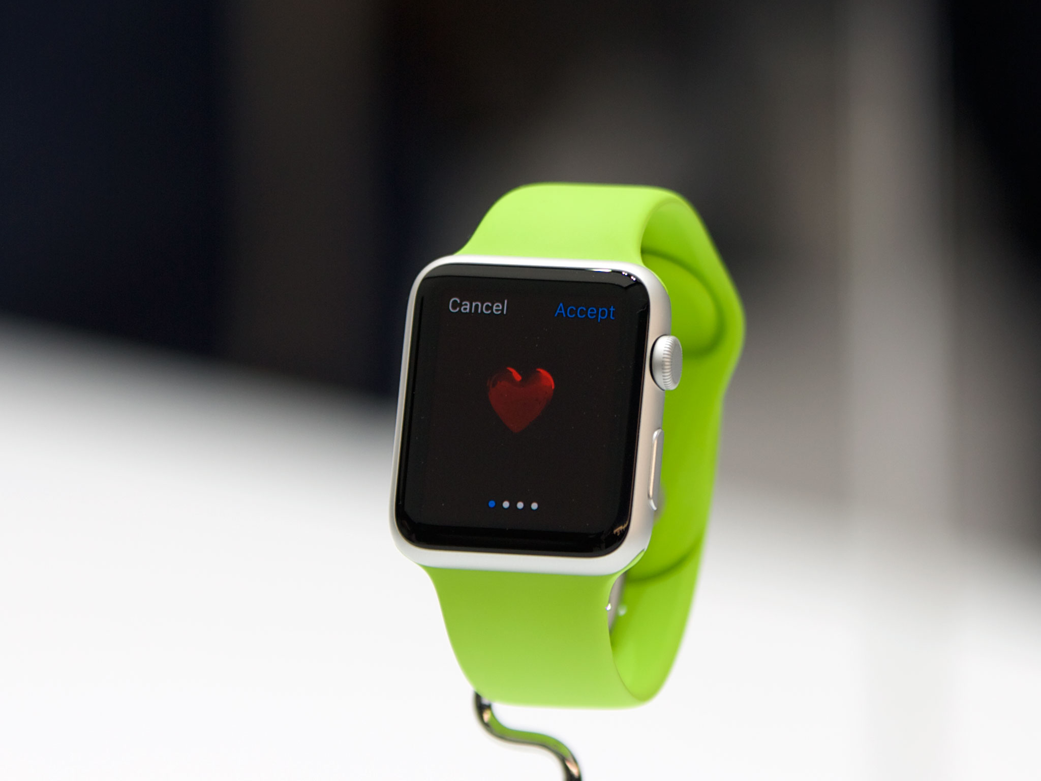 apple_watch_green_hearts_demo.jpg