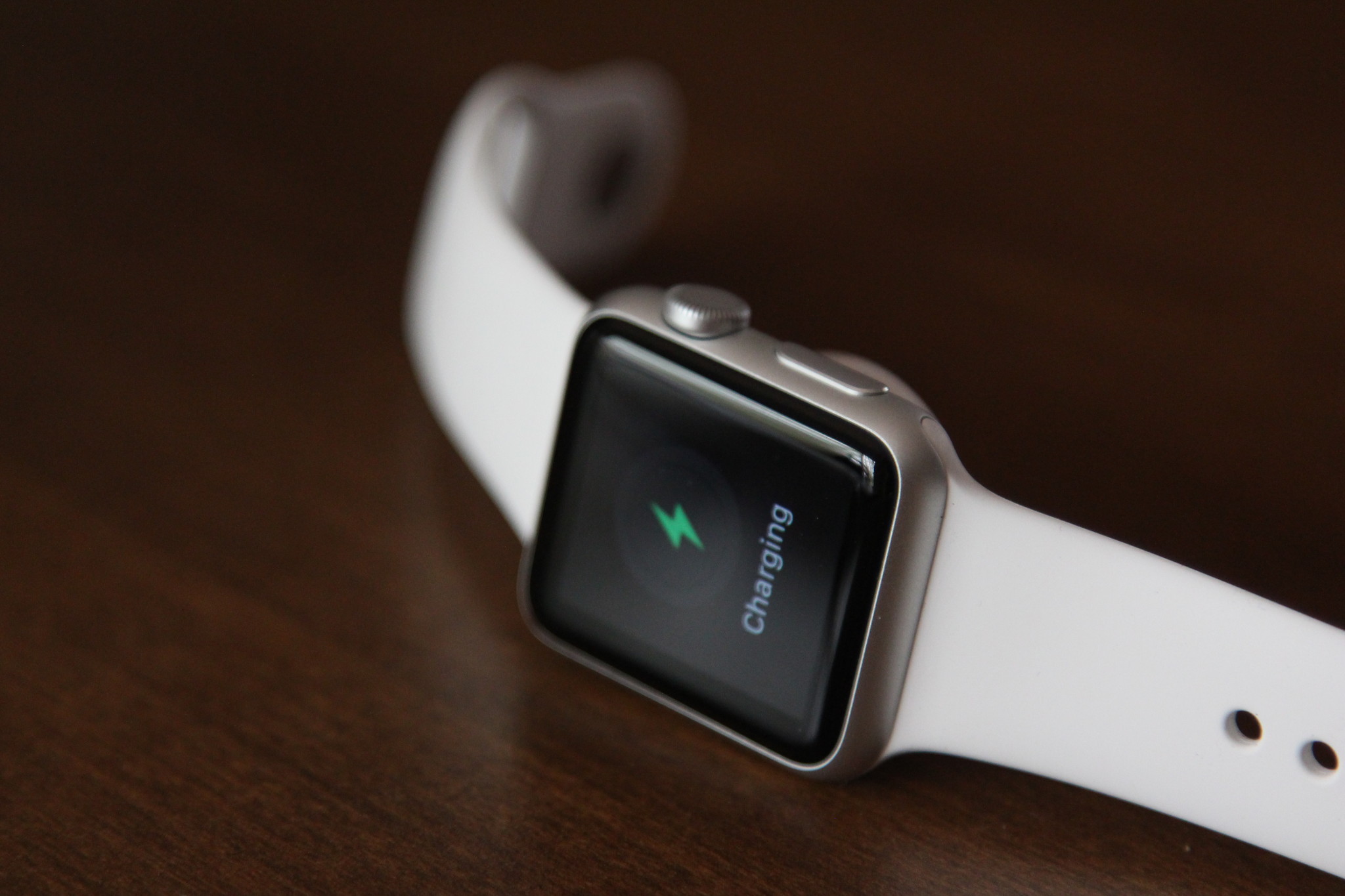 apple-watch-charging-band-hero.JPG