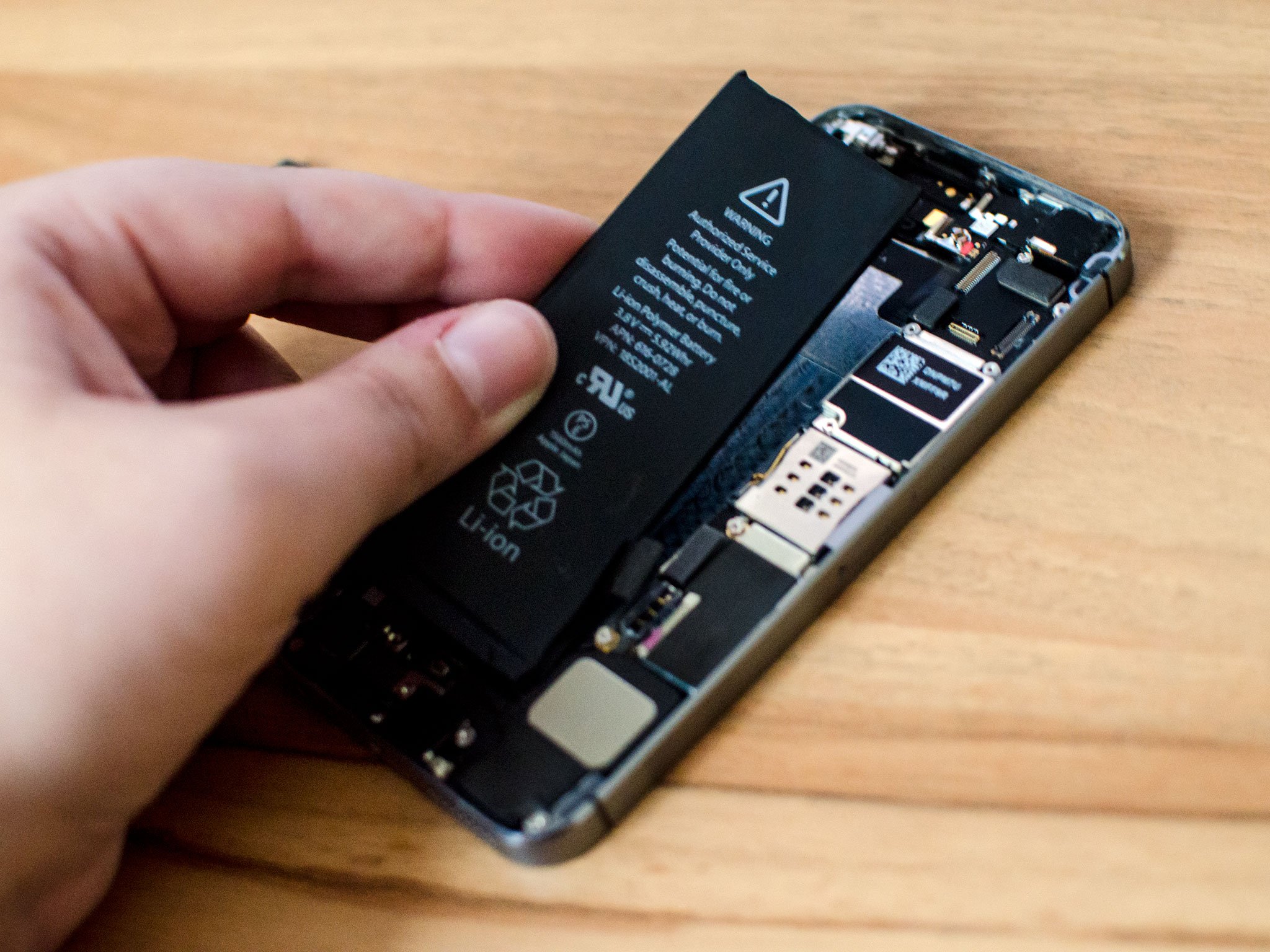 iphone_5s_battery_removal_step_9_hero.jpg